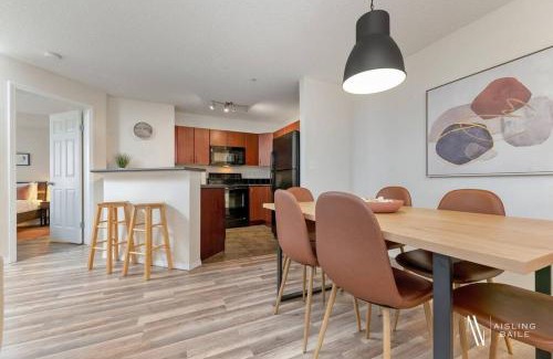 East Kootenay Apartment | Bright & Breezy Retreat with Pool and Hot Tub, Pet Friendly