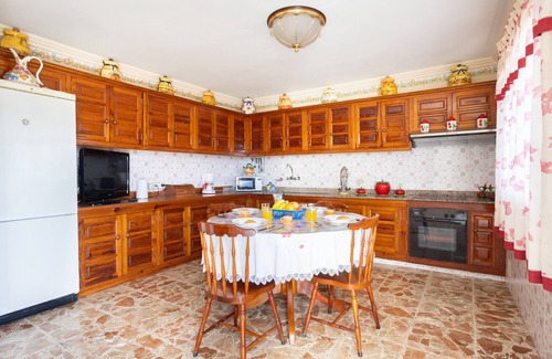 La Vera House | Family-Friendly Lightbooking House with Teide Views
