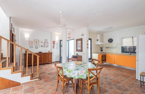 Caleta de Sebo House | Oceanfront Retreat at Lightbooking La Graciosa - Rated 10/10