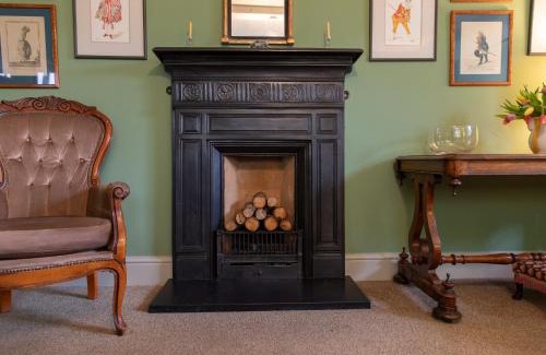 North Bitchburn House | Cozy Lightfoot Cottage: Pet and Child Friendly Retreat
