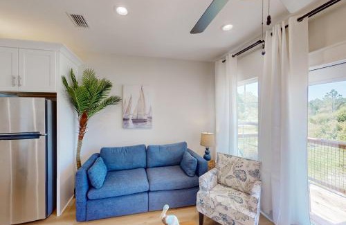 Carrabelle House | Discover Lighthouse Cove: Pet-Friendly Family Retreat