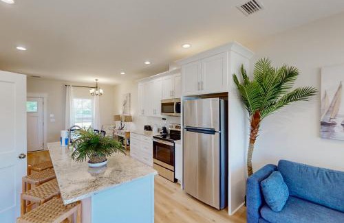 Carrabelle House | Discover Lighthouse Cove: Pet-Friendly Family Retreat