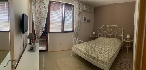Balchik Villa | Idyllic Lighthouse Golf Villa with Scenic Lake Views