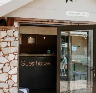Groblersdal House | Relax at Lighthouse Guesthouse & Cafe with Ocean Views