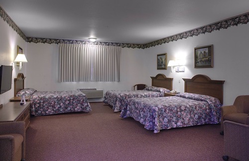 Bertsch-Oceanview Hotel | Welcoming Lighthouse Inn with Family-Friendly Amenities