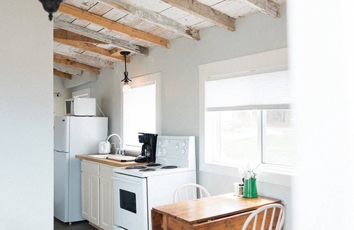 Indian Harbour House | Experience Ocean Views at Lighthouse Lane Cottages
