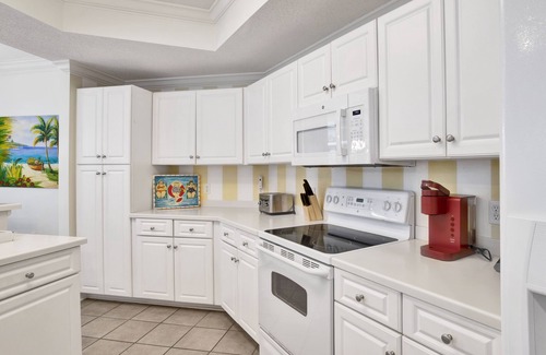 Orange Beach Condo | Oceanfront Oasis at Phoenix on the Bay II, Orange Beach