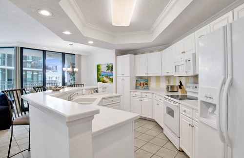 Orange Beach Condo | Oceanfront Oasis at Phoenix on the Bay II, Orange Beach