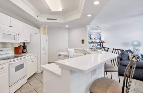 Orange Beach Condo | Oceanfront Oasis at Phoenix on the Bay II, Orange Beach