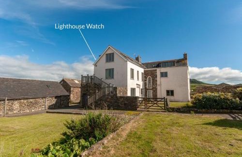 Goodwick House | Family-Friendly Stay at Lighthouse Watch - Rated 10/10