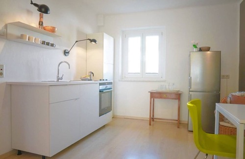 Pradl Apartment | Lightland: Cozy Apartment with Garden and Pool Access