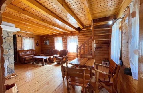 Tepacko Polje House | Family-Friendly Lightning Apartments with Great Guest Reviews