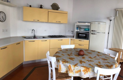 Recco Villa | Villa Gloria: Delightful Cottage with Breathtaking Ocean View