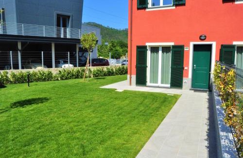 Brugnato House | Pet Friendly Liguria Village with Oceanfront Pool Access