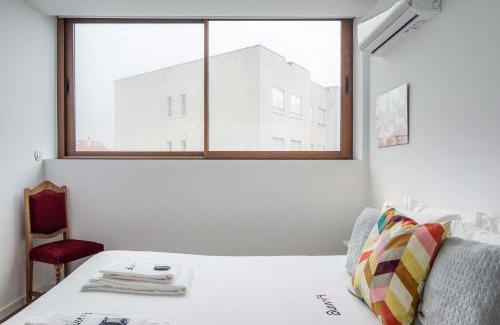Senhora da Hora Apartment | Liiiving in Matosinhos - Warm Vintage Apartment
