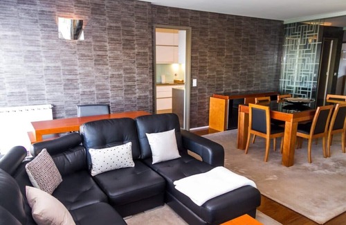Leixões Apartment | Exquisite Oceanfront Living at High Sea Condo in Matosinhos