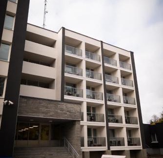 Narva-Joesuu Hotel | Discover Liivarand Hotel: Oceanfront Retreat with Pool