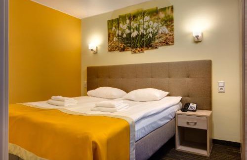 Narva-Joesuu Hotel | Discover Liivarand Hotel: Oceanfront Retreat with Pool