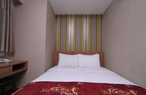 Likas Apartment | Comfortable Likas Square - KK Apartment Suite with Pool Access
