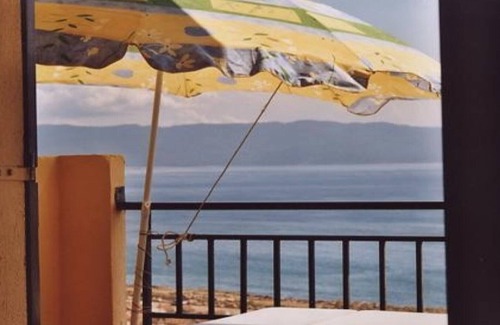 Ajaccio Apartment | Experience Breathtaking Views at Aajccio's Cliffside Hotel