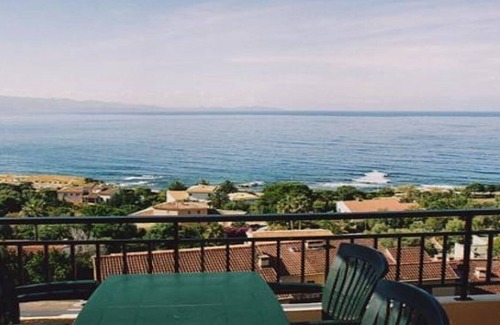 Ajaccio Apartment | Experience Breathtaking Views at Aajccio's Cliffside Hotel