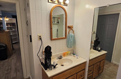Savannah Apartment | Like a great hotel room, but parking, more Thoughtful, and Much Better!