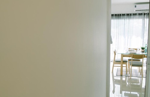 Huay Kaew House | Experience Local Living with Pool & Breakfast Amenities