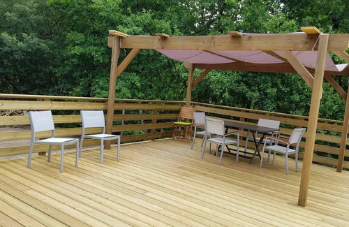 Taussat House | Feel at Home with Pool and Breakfast for Memorable Stays