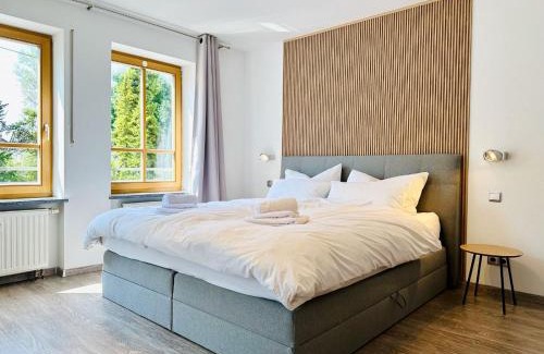 Penzberg Apartment | Cozy Apartment with Balcony & Netflix - Rated 9.8/10