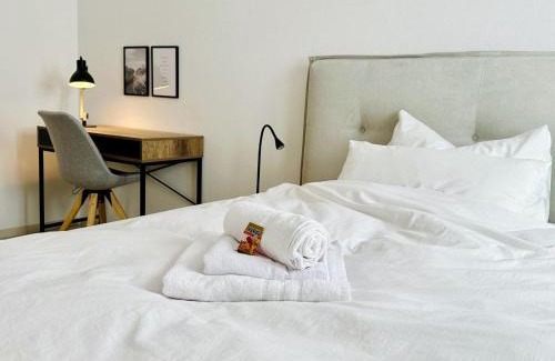 Penzberg Apartment | Cozy Apartment with Balcony & Netflix - Rated 9.8/10