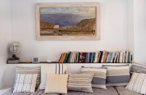 Isternia House | Cozy Retreat at Like Home Isternia Awaits You