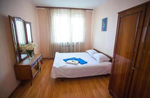 Kosuv Stary Apartment | Comfort Awaits at Like Home on Zaliznychna 9