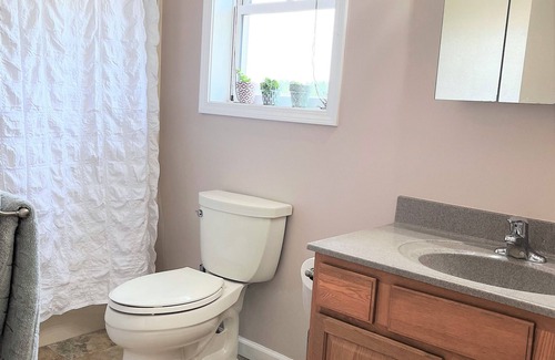 Ithaca House | Tranquil Retreat Near Cornell with Eco-Friendly Amenities
