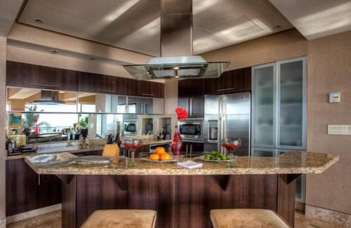 Emiliano Zapata Condo | LIKE NO OTHER: MOLINO DE AGUA - ENTIRE 4TH FLOOR ON BEACH - HEART OF TOWN