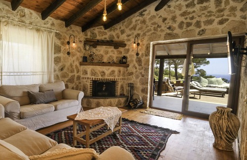 Patara Villa | Discover Likya House: Ocean Views and Inviting Pool