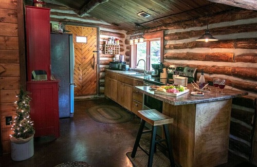 Rock Falls Cabin | Experience Lil’ Kickback On Elk Creek with Oceanfront Views