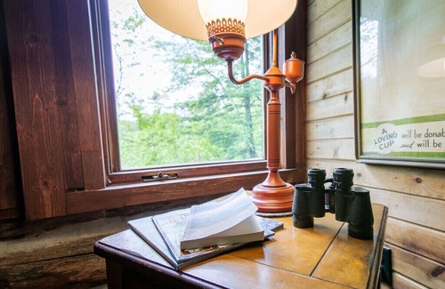 Rock Falls Cabin | Experience Lil’ Kickback On Elk Creek with Oceanfront Views
