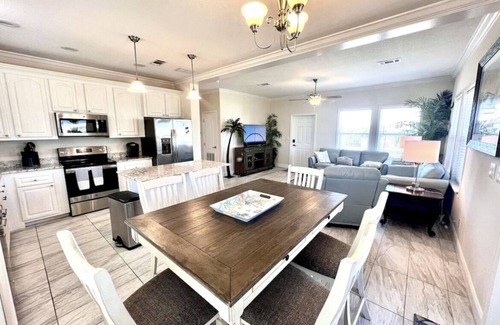 Little Torch Key House | Discover LiL Piece of Paradise with Private Pool & Breakfast