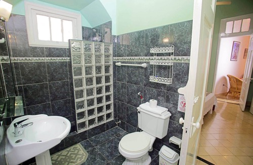 El Vedado Hotel | Relax at Lila'house: Family-Friendly with Spa & Dining