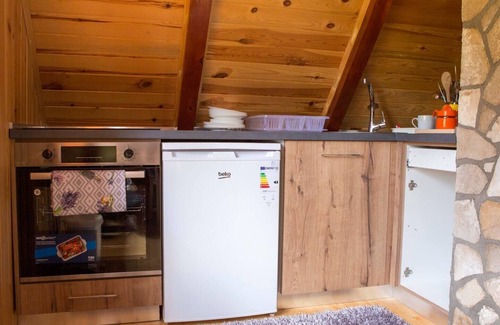 Zabljak Apartment | Family-Friendly Lilac Mist Hideout in Scenic Zabljak