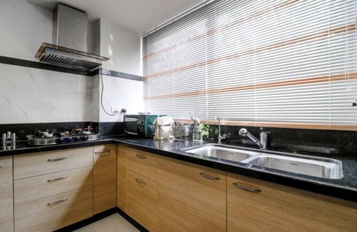Sindhi Camp Apartment | Cozy Lilas Abode Homestay - Central Location & Free Wi-Fi