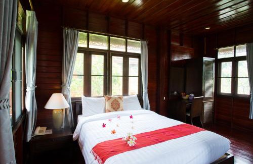 Nong Nam Daeng Resort | Relax at Lilawalai Resort with Pool and Oceanfront Views