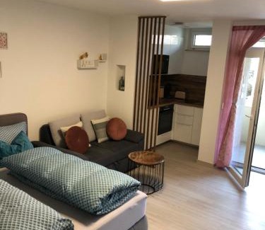 Pfersee Apartment | Guest Rated 9.1: Lilis Apartment with Balcony & Family Friendly