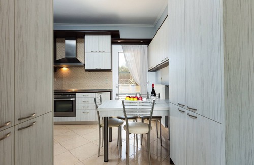Dafni Villa | Exclusive Lilium Villa with Spa, Steps from Beach & Shops