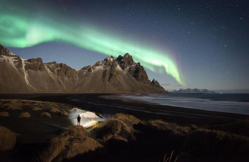 Hornafjörður House | Explore Lilja Guesthouse: Child-Friendly Retreat with High Ratings