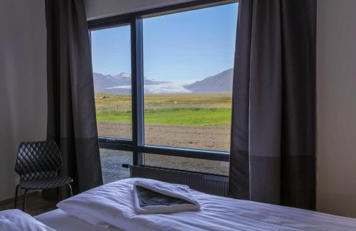 Hornafjörður House | Explore Lilja Guesthouse: Child-Friendly Retreat with High Ratings