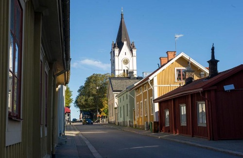 Nora Hotel | Exceptional Lilla Hotellet i Nora with Breakfast & Hot Tub