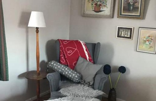 Osthammar House | Escape to LillBoda: Family-Friendly Retreat by the Lake