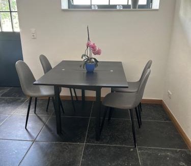 Handewitt Apartment | Pet-Friendly Lille-hus: Guest Rated 9/10 for Families