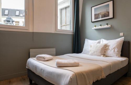 Lille Centre Ville Apartment | Explore Lille Hypercentre: Well-Equipped Studio Retreat